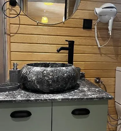 Julya Tiny House *